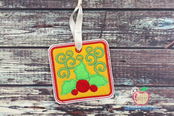 Holly Leaves with Berries Ornament: A Business-Focused Embroidery Design Review